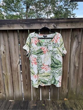 Neutral Tropical Leaf & Coral Floral Short Sleeve Tunic